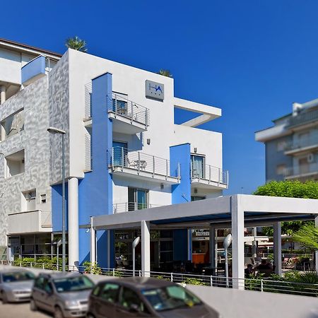 Hotel Antares Alba Adriatica Esterno foto
