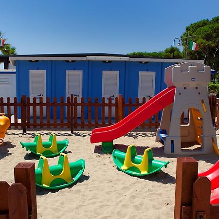 Hotel Antares Alba Adriatica Esterno foto