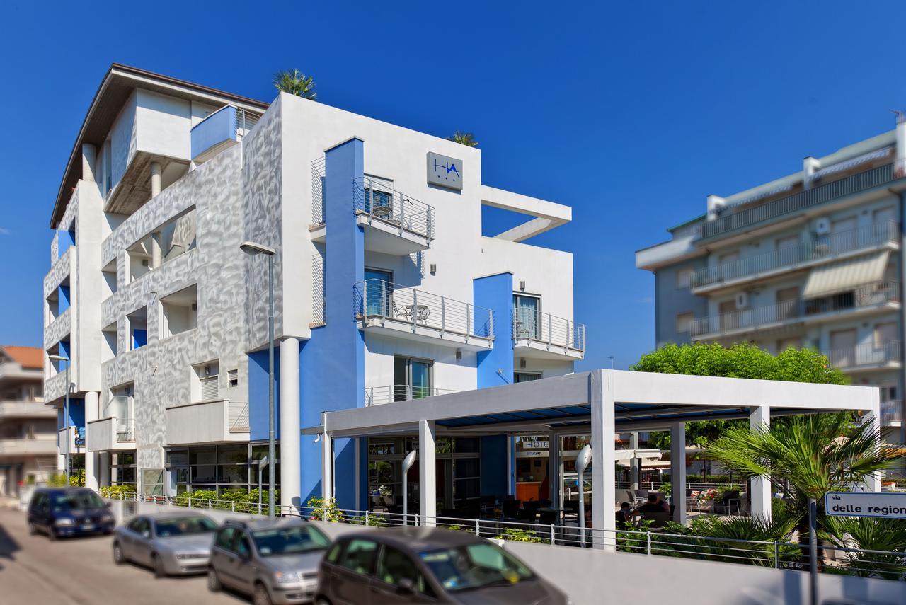 Hotel Antares Alba Adriatica Esterno foto